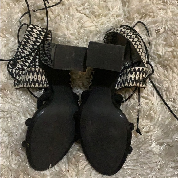 Zara lace up heel - Picture 5 of 6